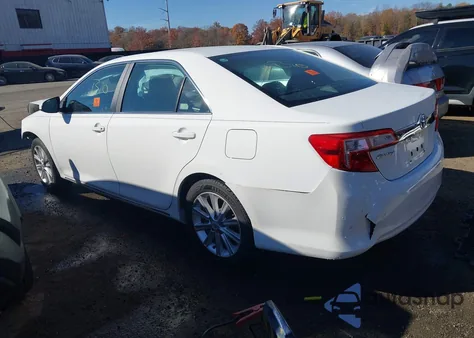 2012 Toyota Camry Xle z USA, uszkodzony, nr VIN 4T1BF1FK2CU530968